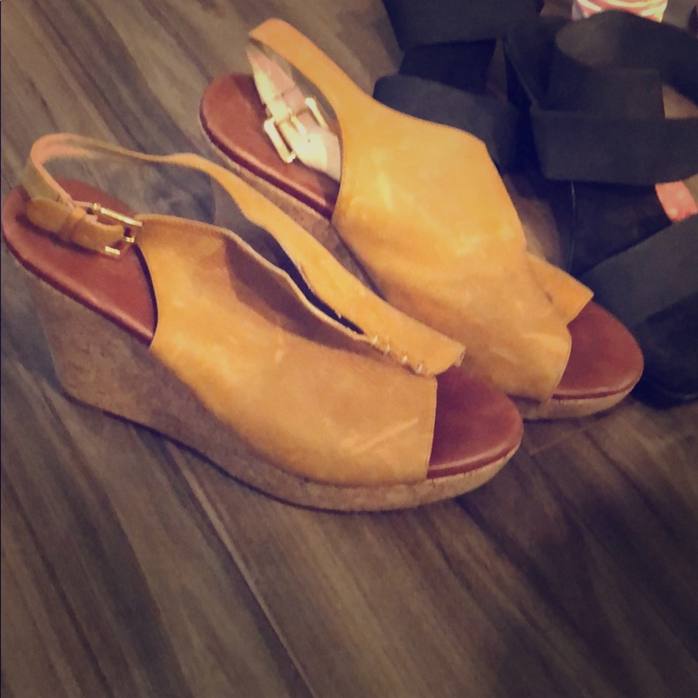 Wedge sandals